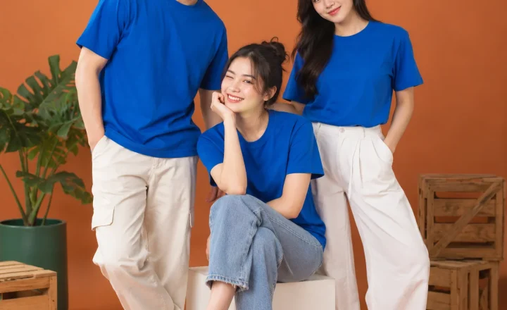 Áo t-shirt cotton xanh cobalt form relaxed